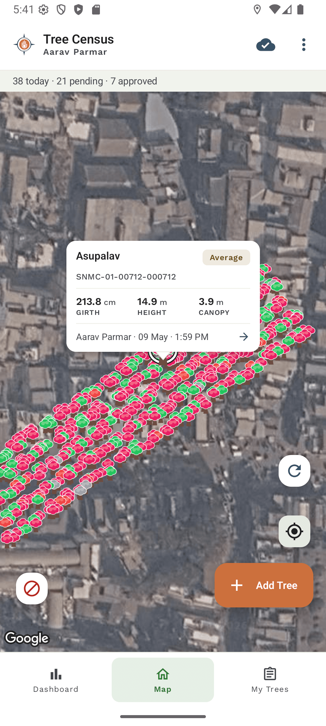 Android map with status-colored tree markers and a selected tree card